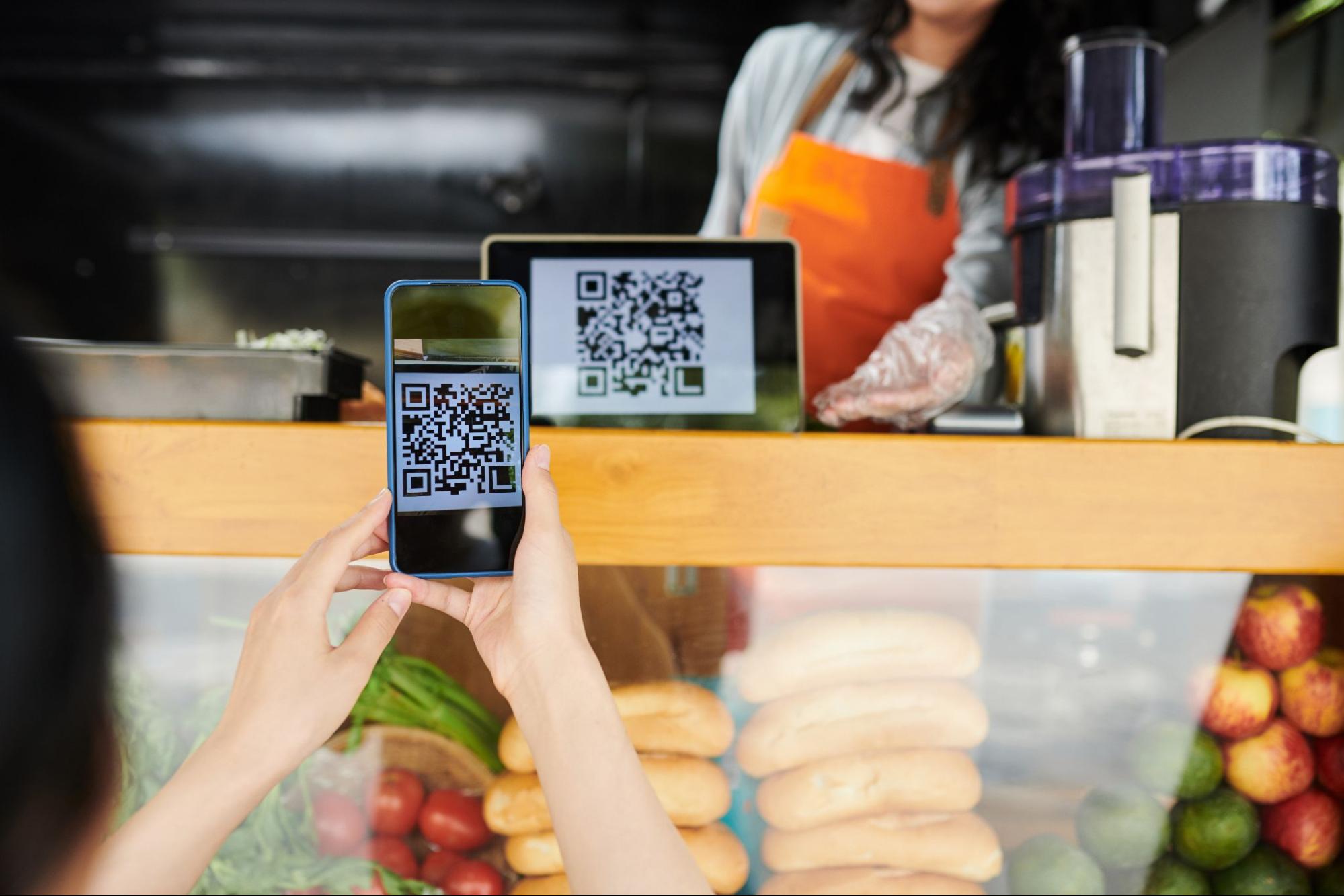 przykład wykorzystania kodu QR w stacjonarnym punkcie sprzedaży